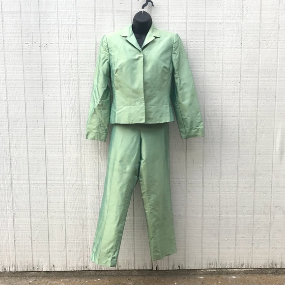 Ann Taylor silk suit - Picture 14 of 16